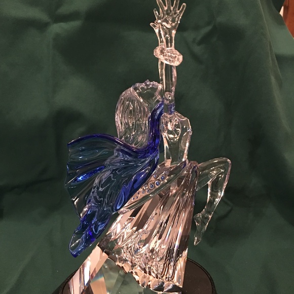 SWAROVSKI CRYSTAL DANCER "ISADORA" SCS 2002 ANNUAL - Picture 2 of 6